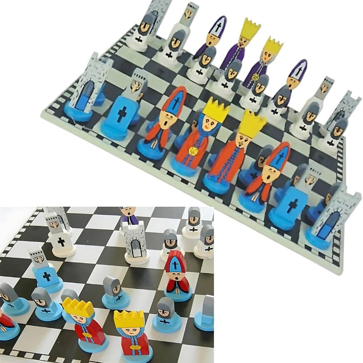 Children's Wooden Chess Set – A Fun Game to Enhance Strategic Thinking Skills