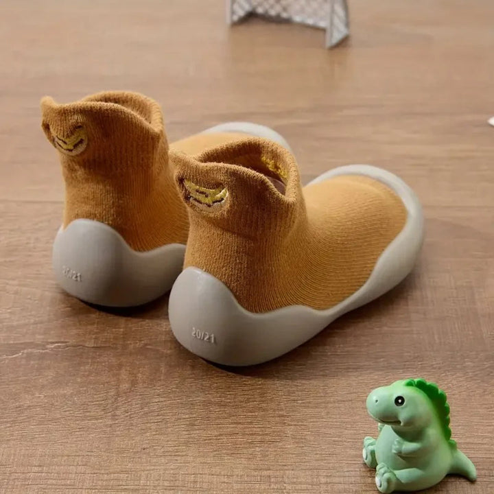 Flexible Barefoot Shoes for Infants - Perfect for First Steps