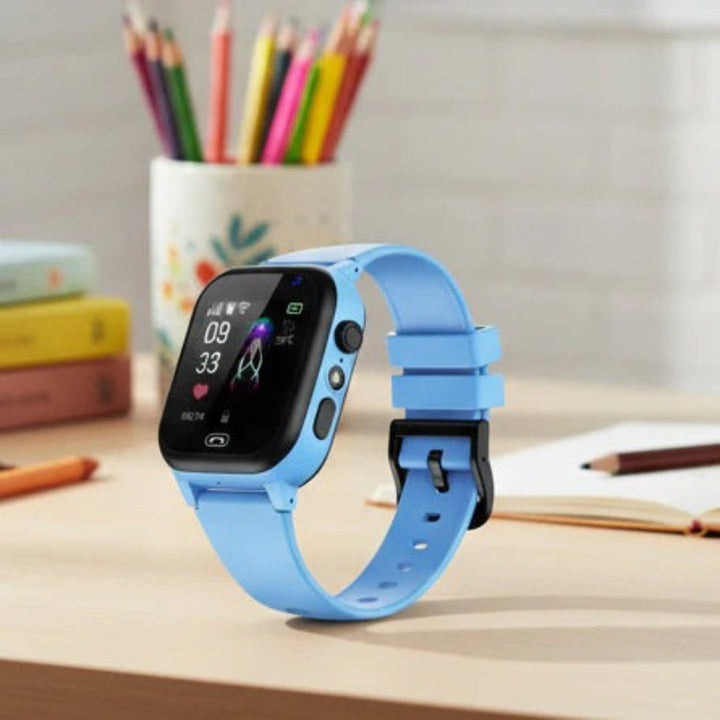 GPS Smartwatch with Real-Time Tracking and Video Call Features