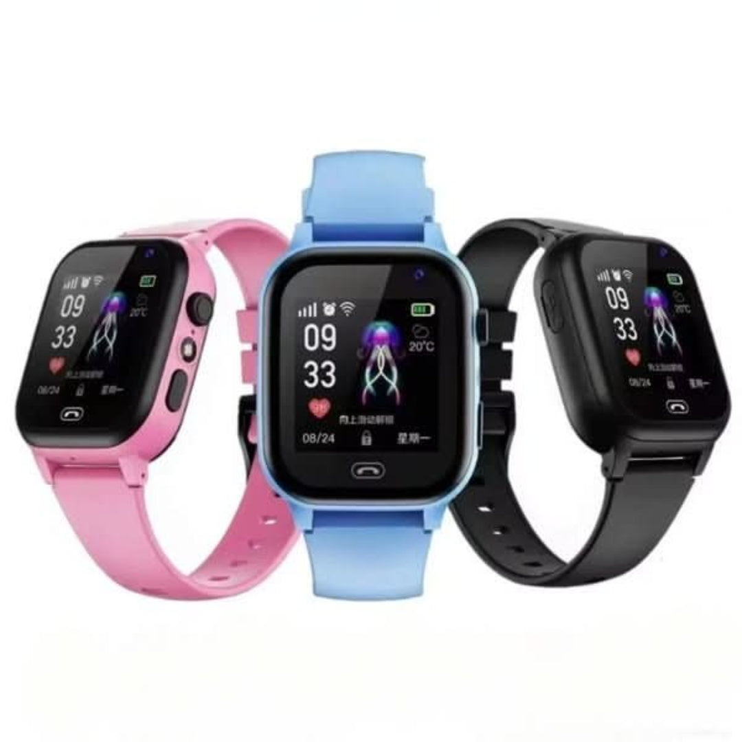 GPS Smartwatch with Real-Time Tracking and Video Call Features